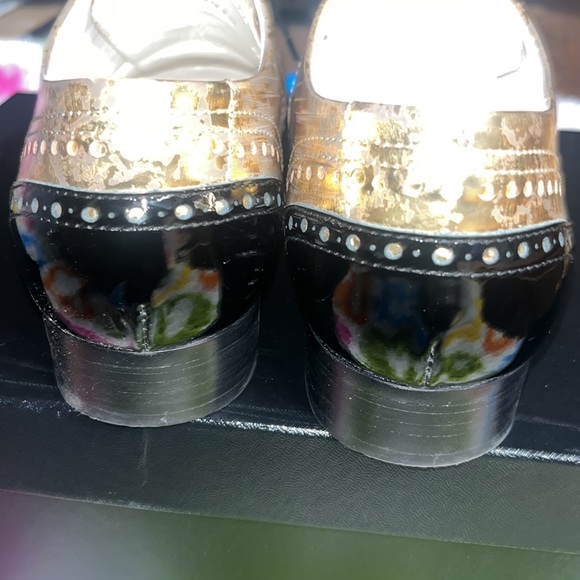 Chanel lace up gold and black shoes size 38 from the 2015 pre-spring collection - Picture 10 of 12